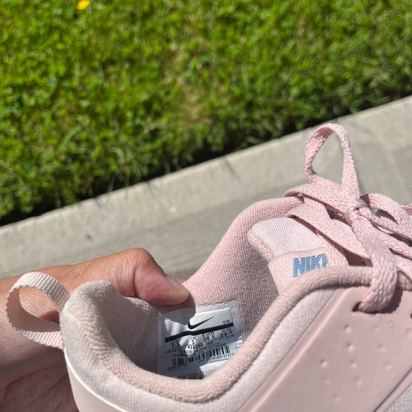 SOLD | 7.5 Nike Womens Air Bella in Particle Beige - Picture 5 of 6